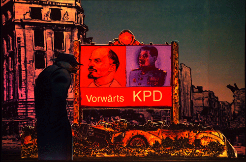 Papiertheater-Szene