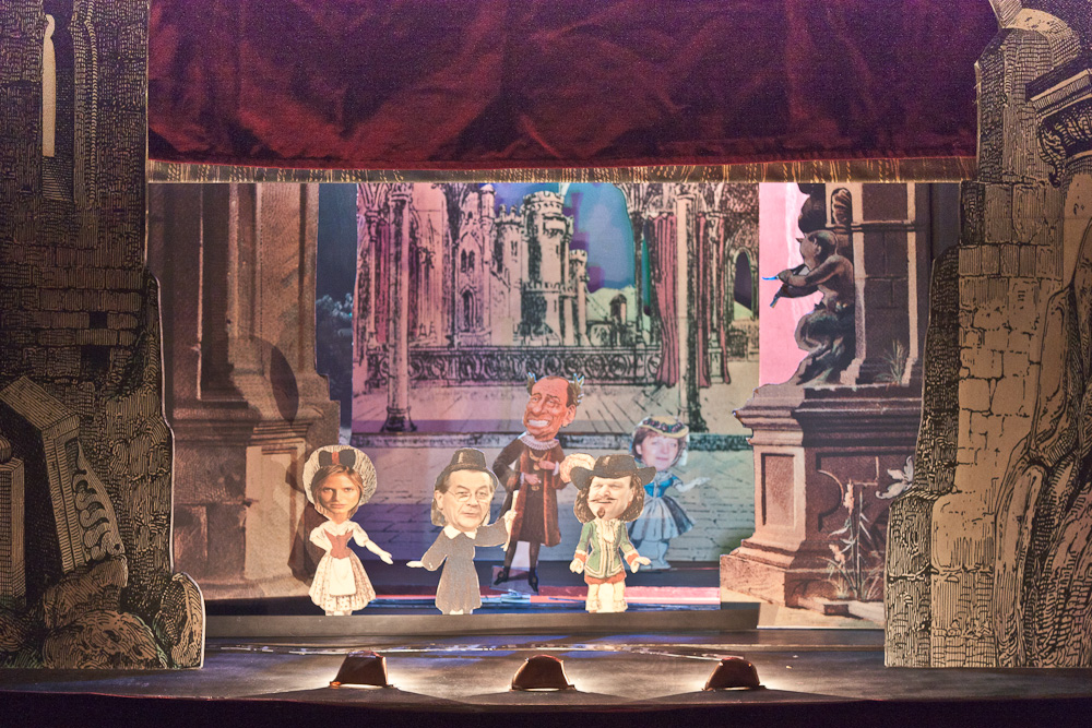 Papiertheater-Szene