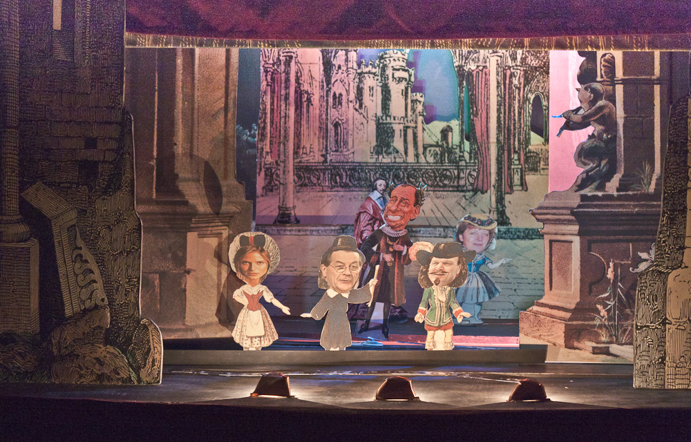Papiertheater-Szene