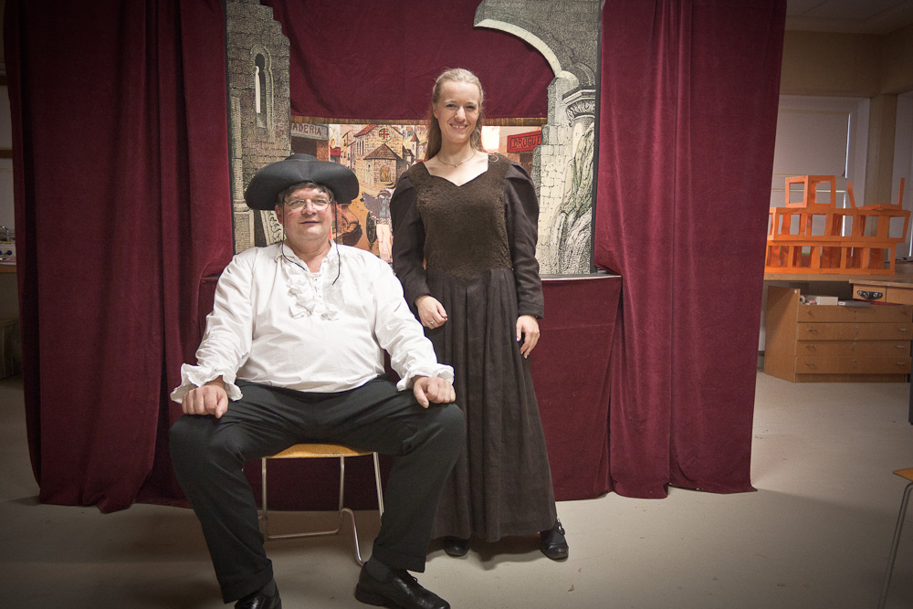 Papiertheater-Szene