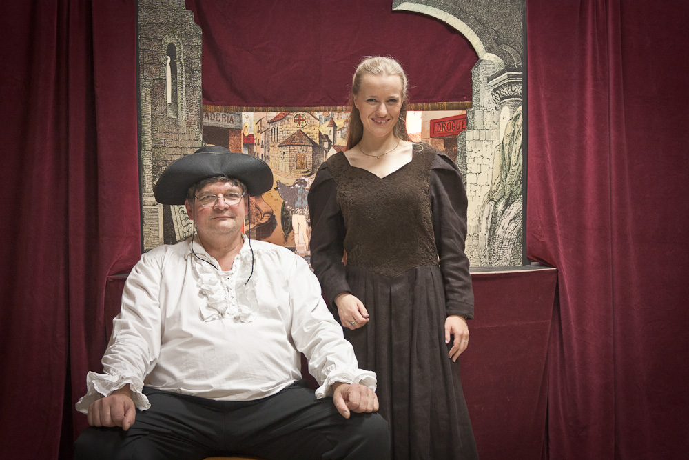 Papiertheater-Szene