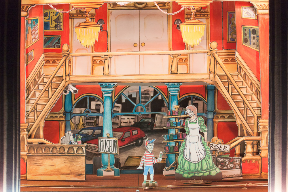 Papiertheater-Szene