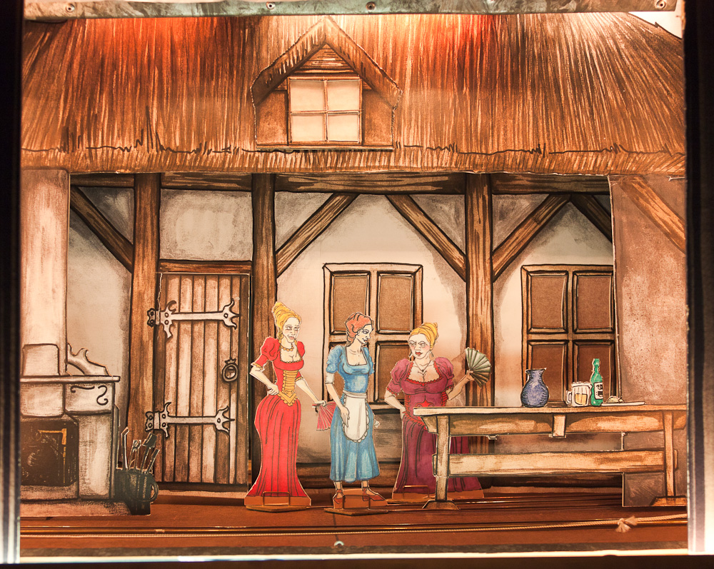 Papiertheater-Szene