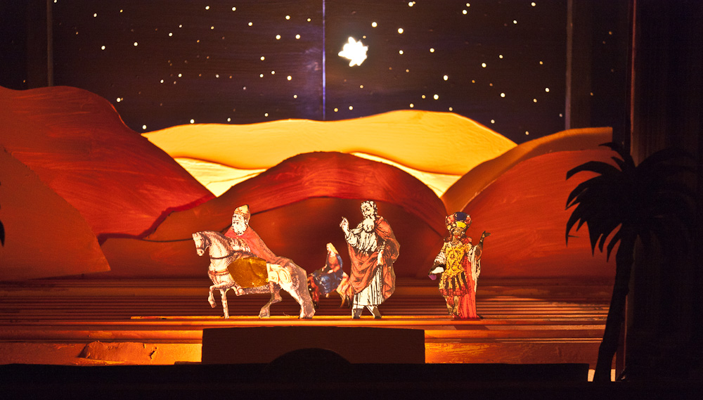 Papiertheater-Szene