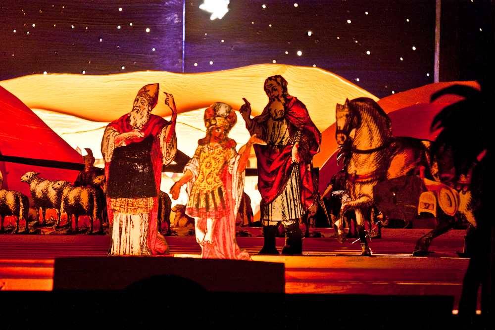 Papiertheater-Szene