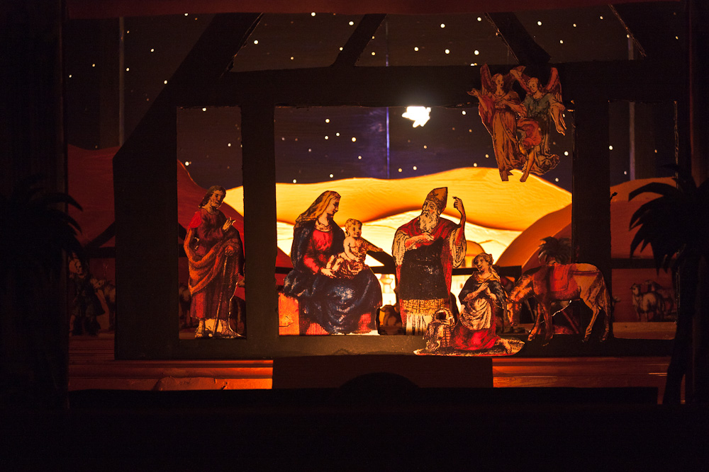 Papiertheater-Szene