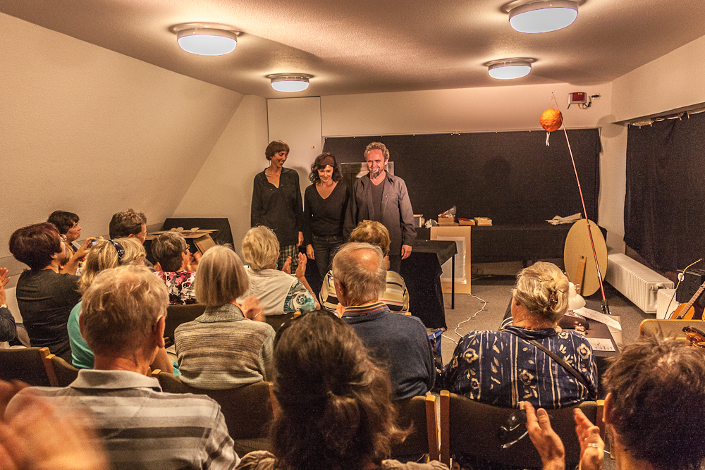 Papiertheater-Szene