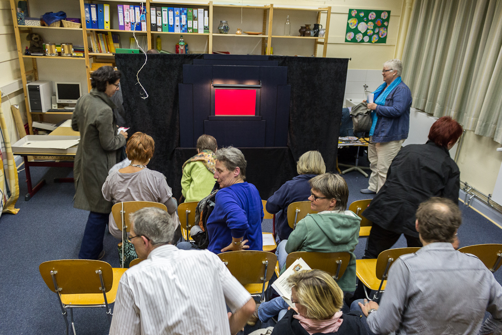 Papiertheater-Szene