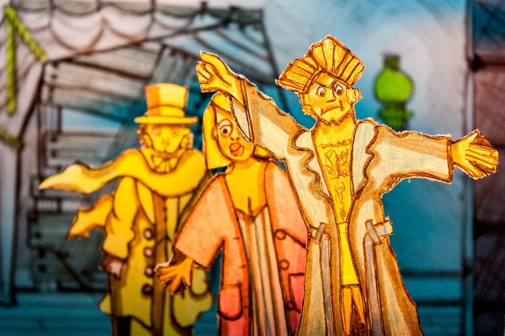 Papiertheater-Szene