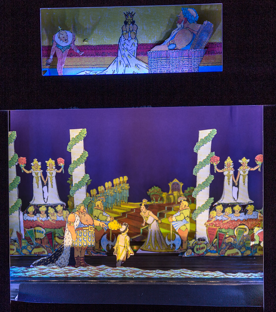 Papiertheater-Szene