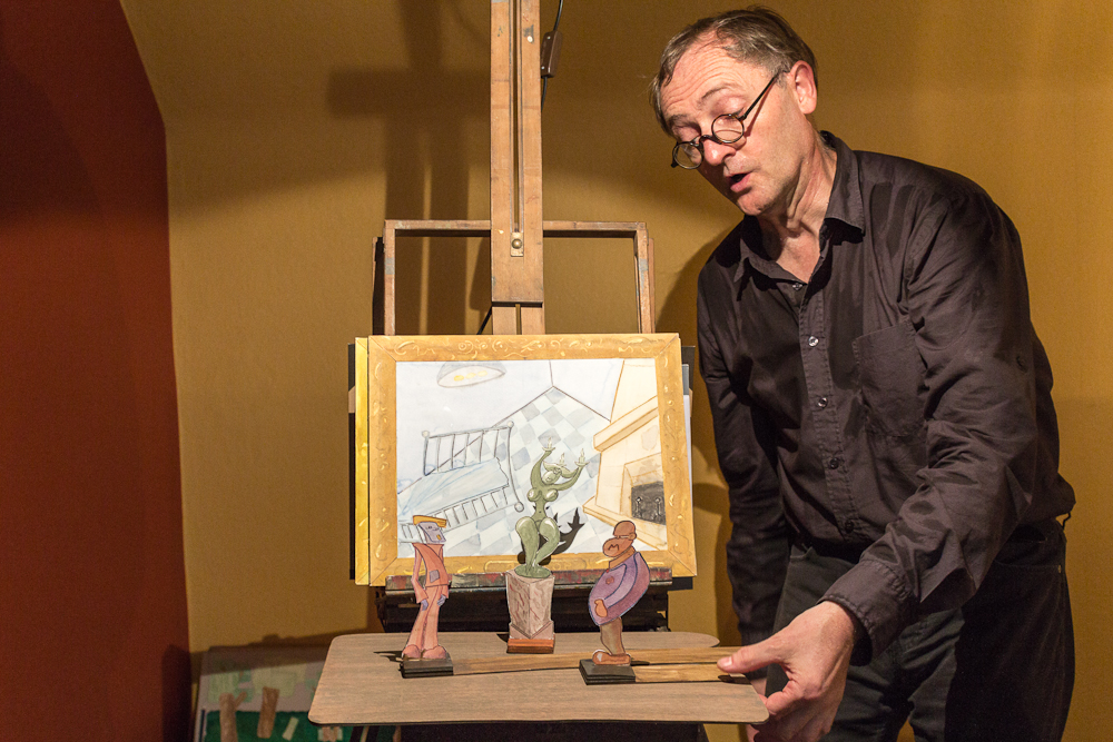 Papiertheater-Szene