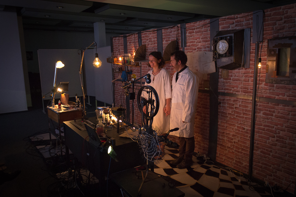 Papiertheaterbild