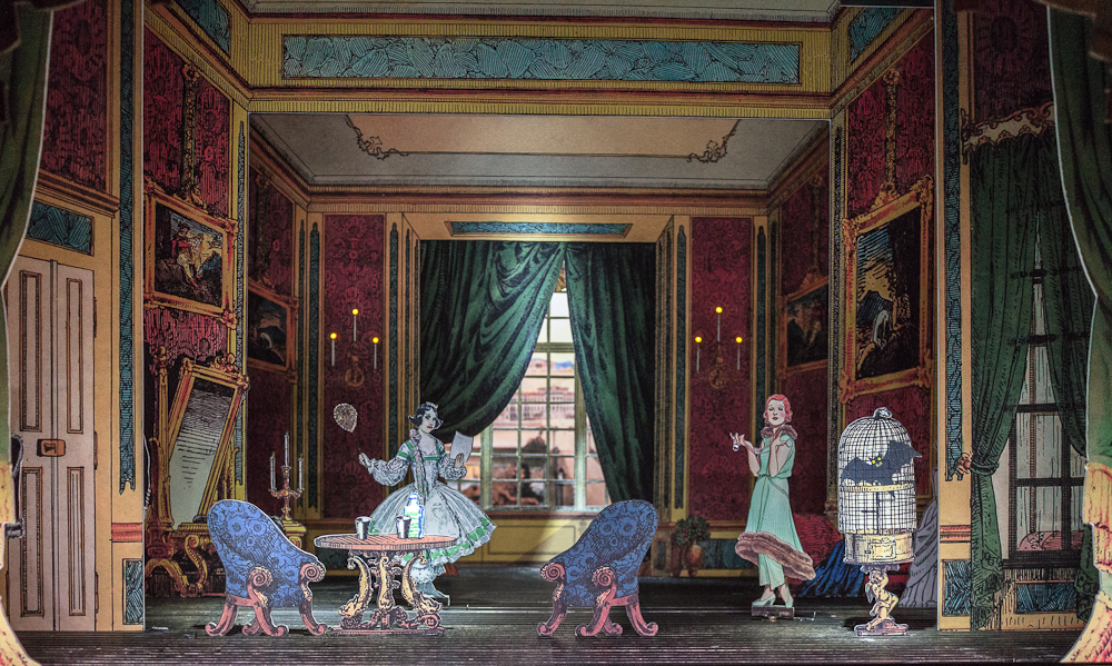 Papiertheater-Szene