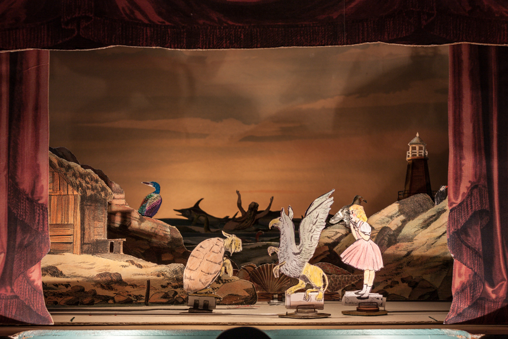 Papiertheaterszene