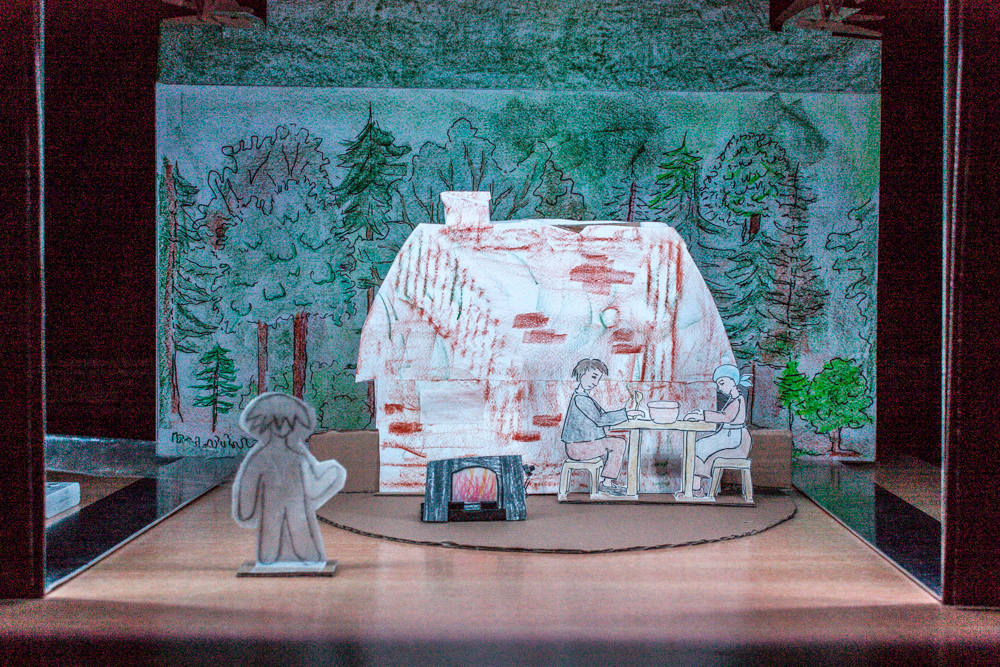 Papiertheaterszene
