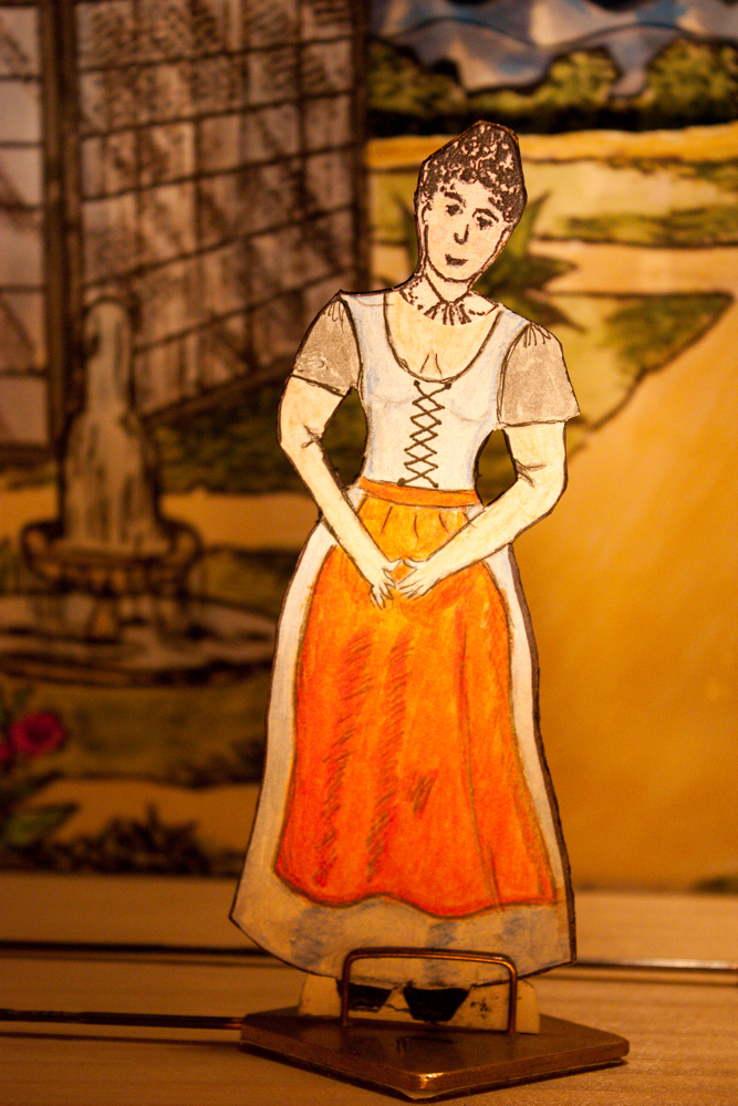 Papiertheaterszene