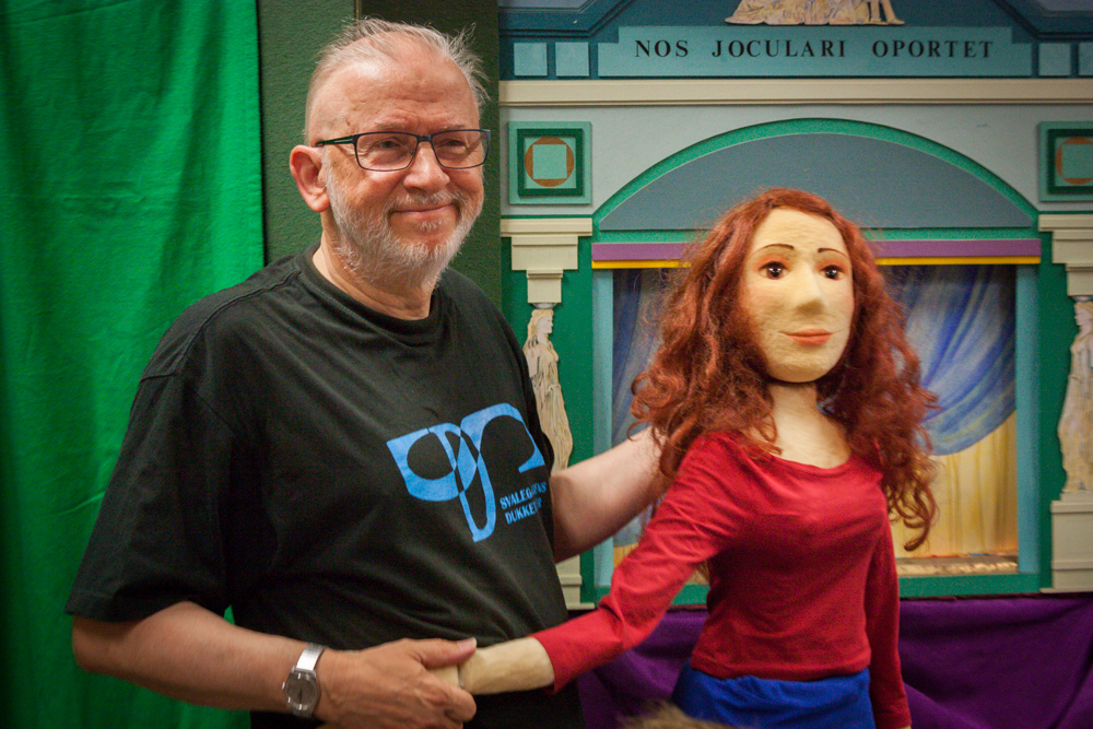 Papiertheaterszene