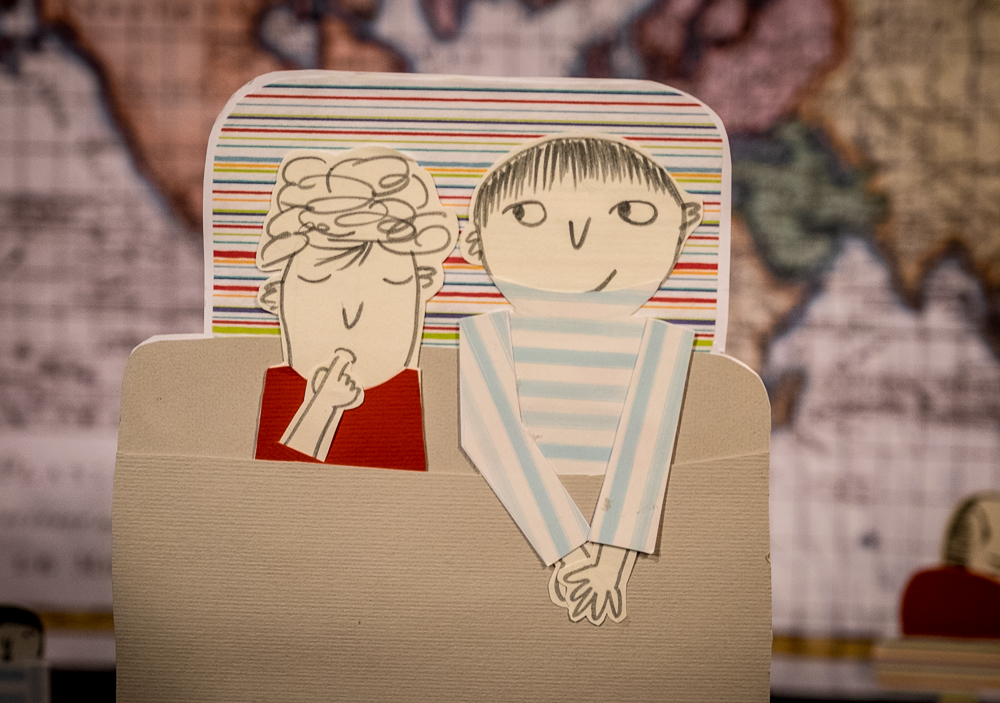 Papiertheaterszene