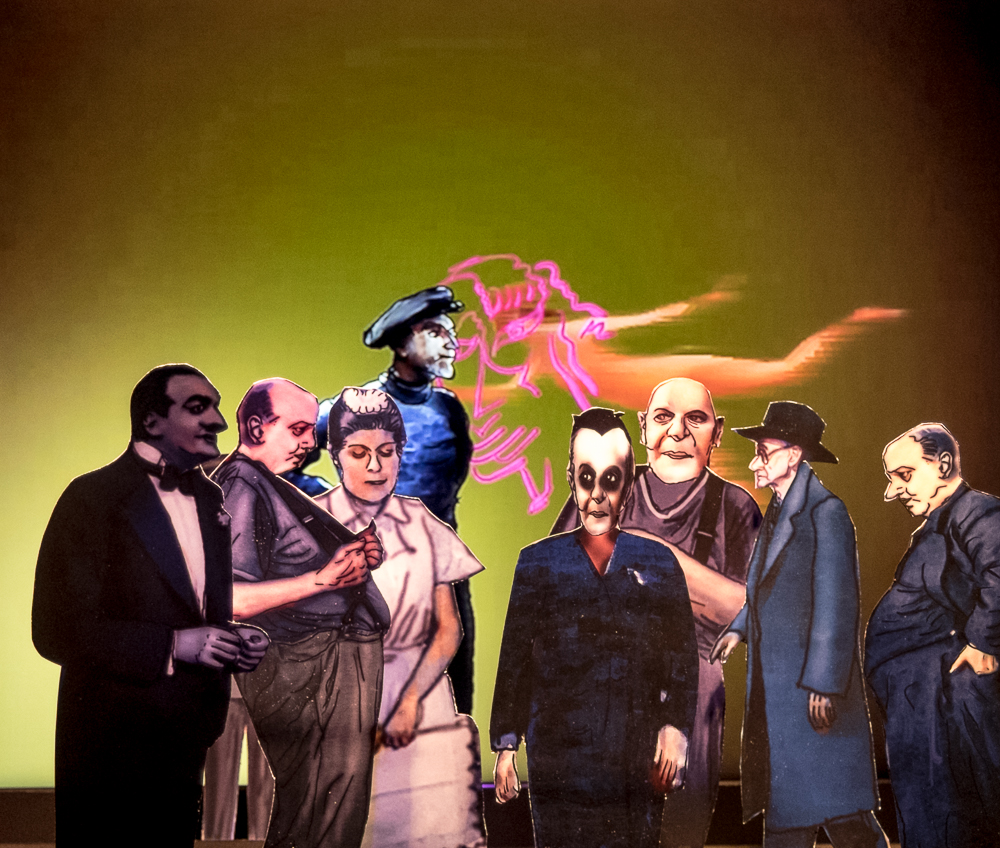 Papiertheaterszene