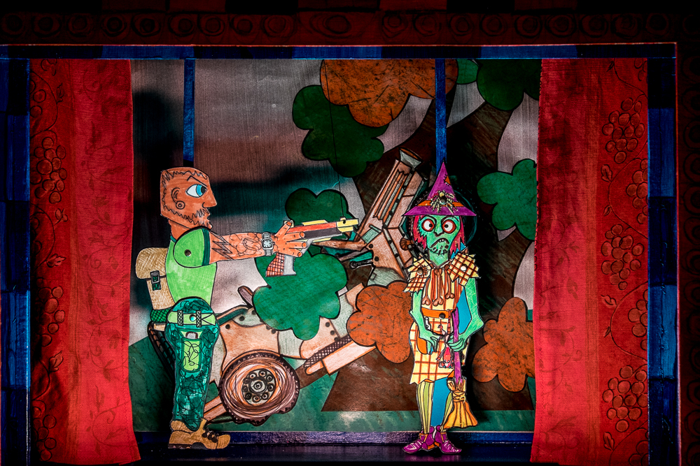 Papiertheaterszene