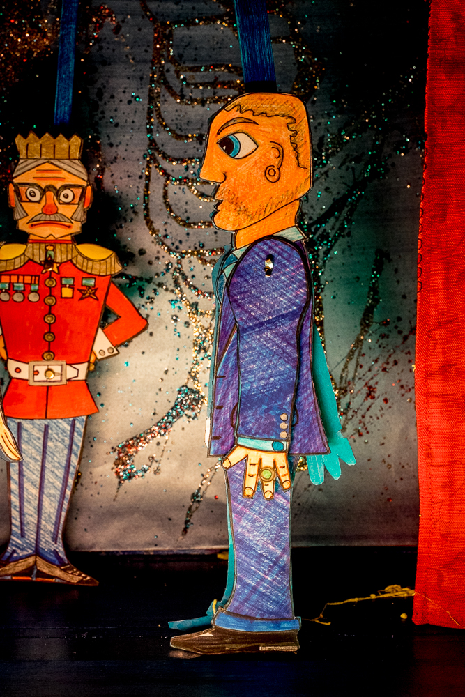 Papiertheaterszene