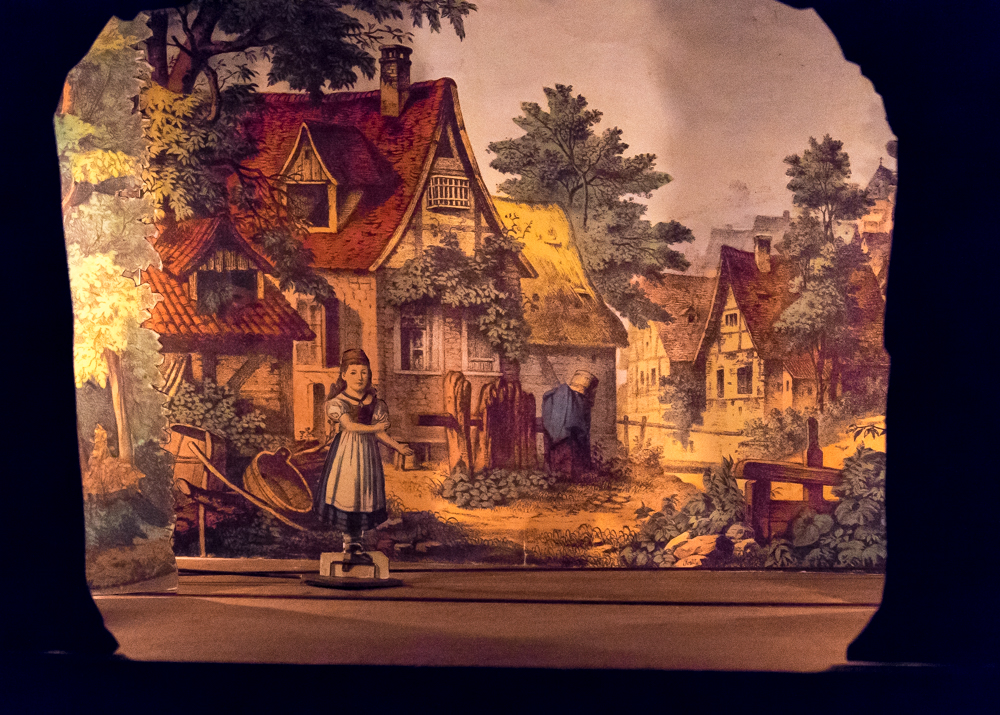 Papiertheaterszene