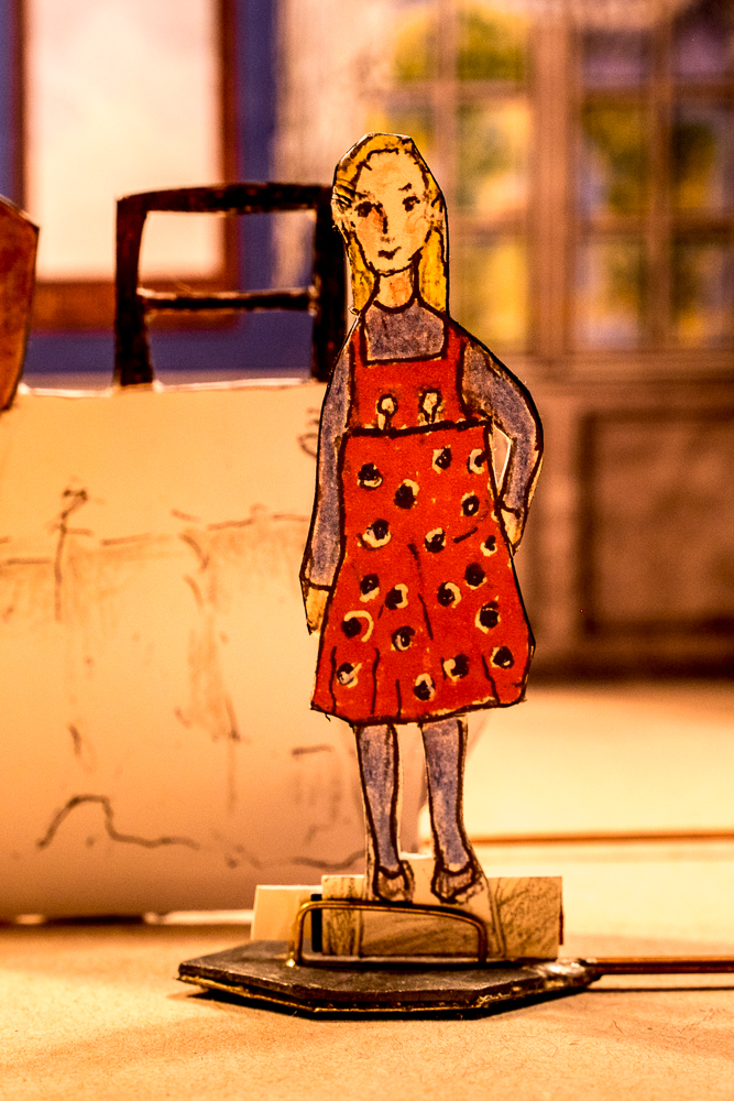 Papiertheaterszene