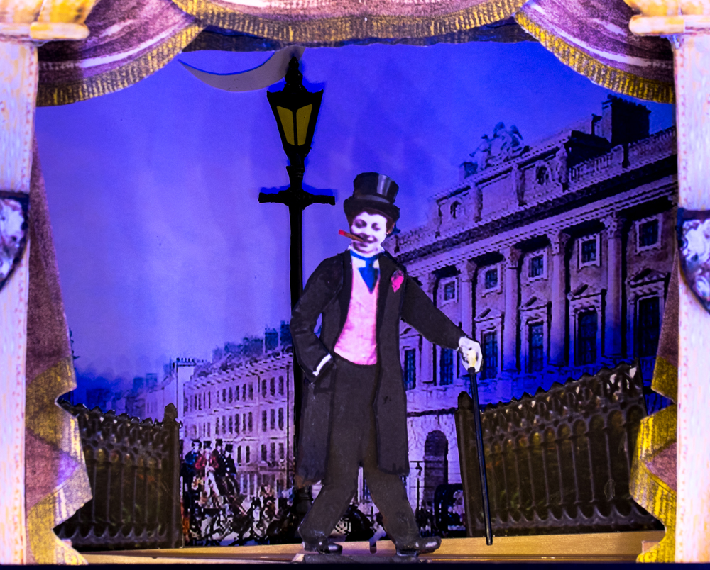 Papiertheaterszene