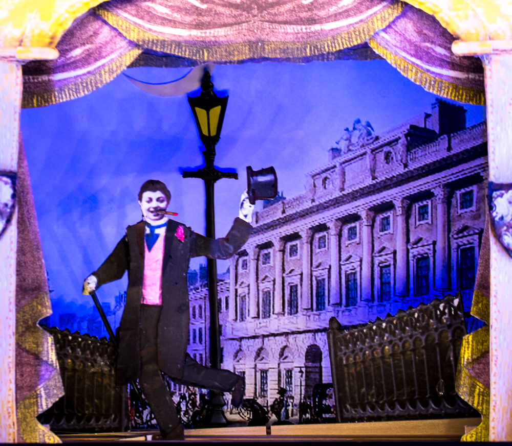 Papiertheaterszene