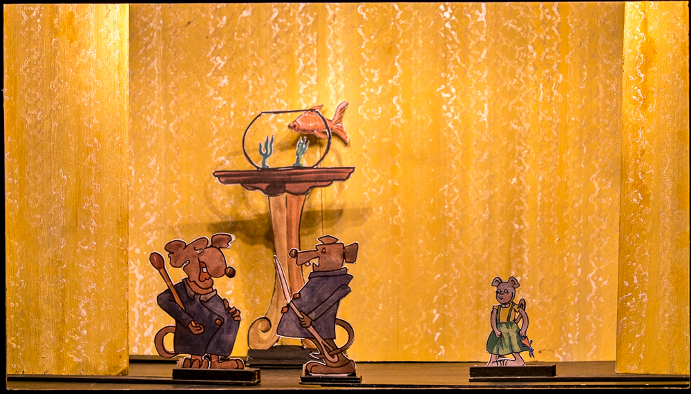 Papiertheaterszene